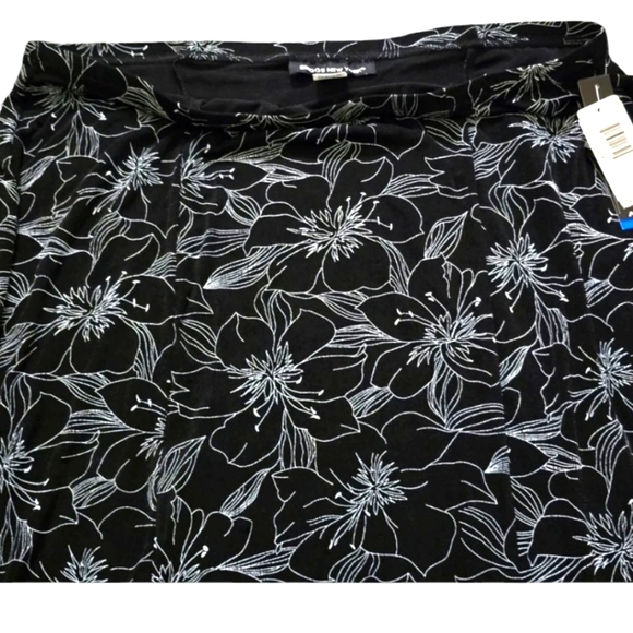 Briggs NY Black & White Floral Print Maxi Skirt Size XL Elastic Waist New - Picture 4 of 8